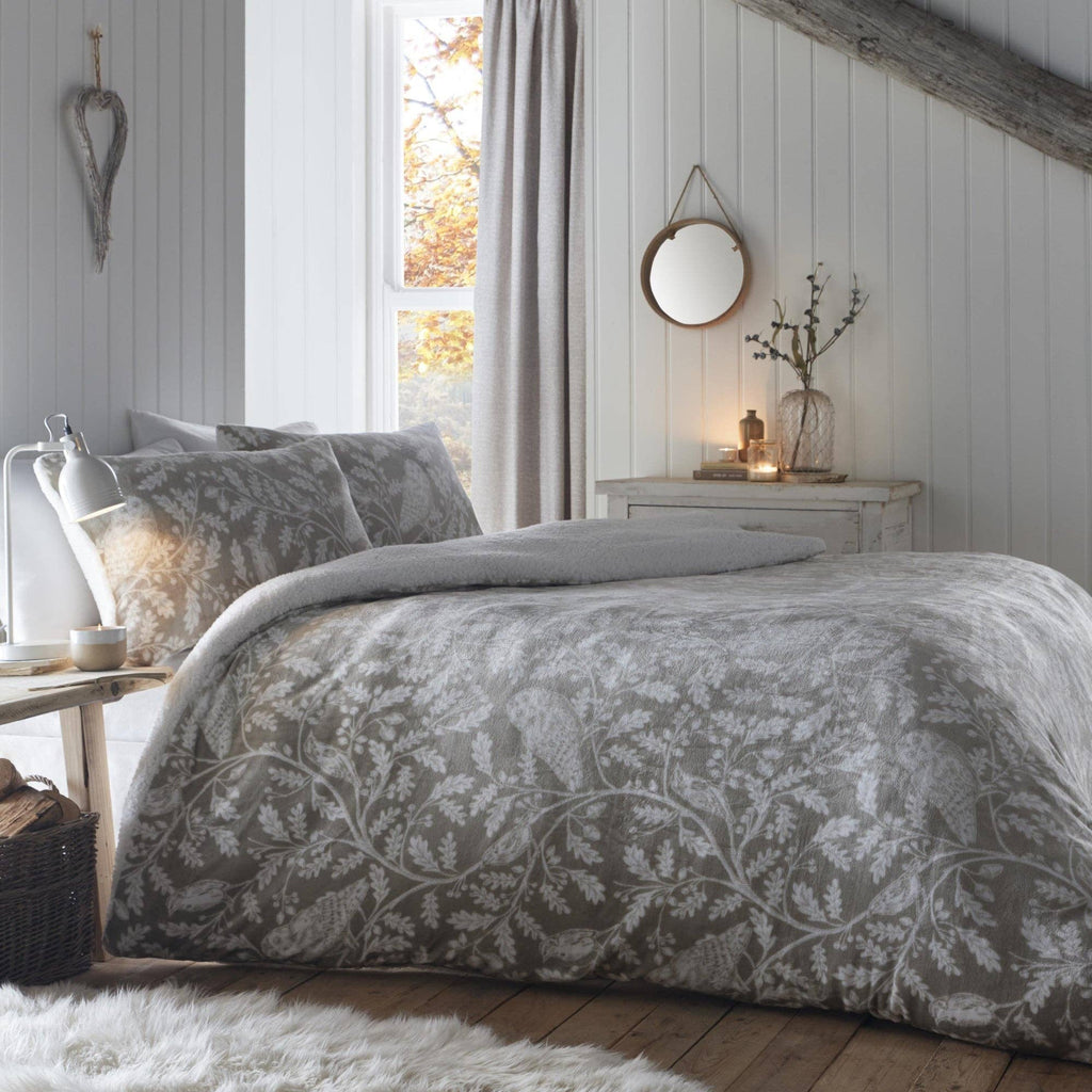UW Home - Woodland Owls Bedspread by D & D in Sage 150cm x 200cm