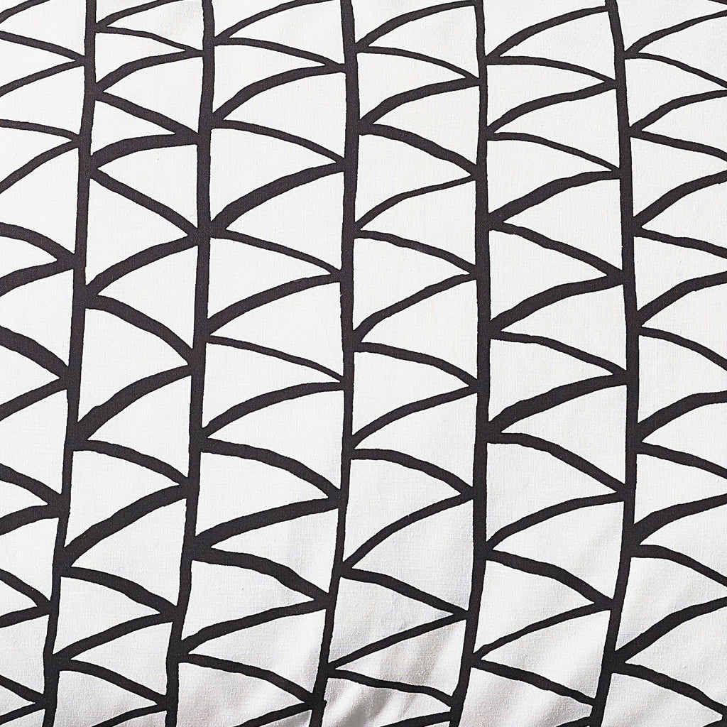 Riva Home - Arizona Duvet Cover Set White/Black: White/Black / Double