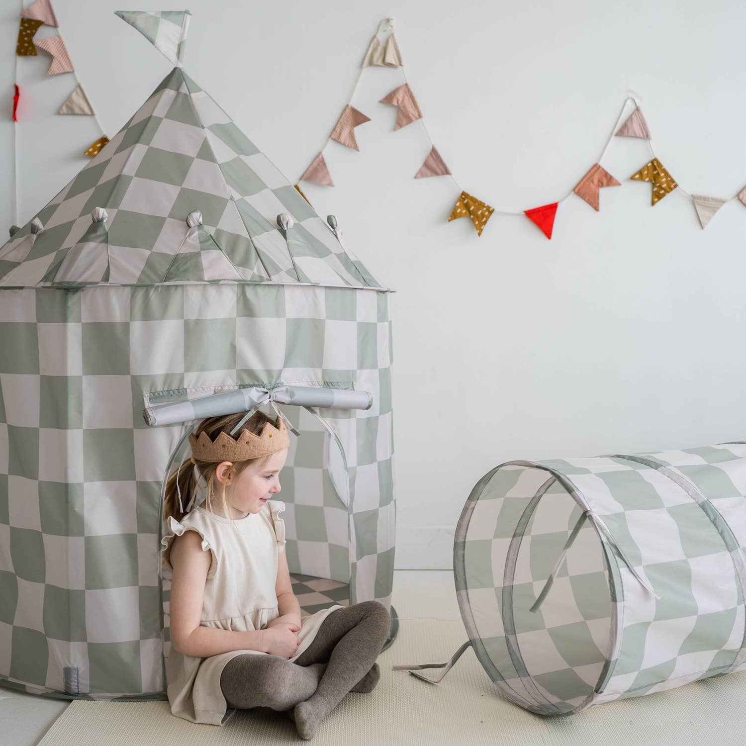 Kids Play Tent Castle with Recycled Fabric - Prints: Blueberry Taupe