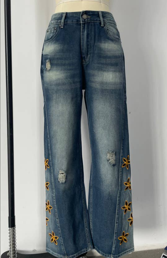 Rosa Clothing - Floral cutout Embroidered Distressed jeans: Blue / M