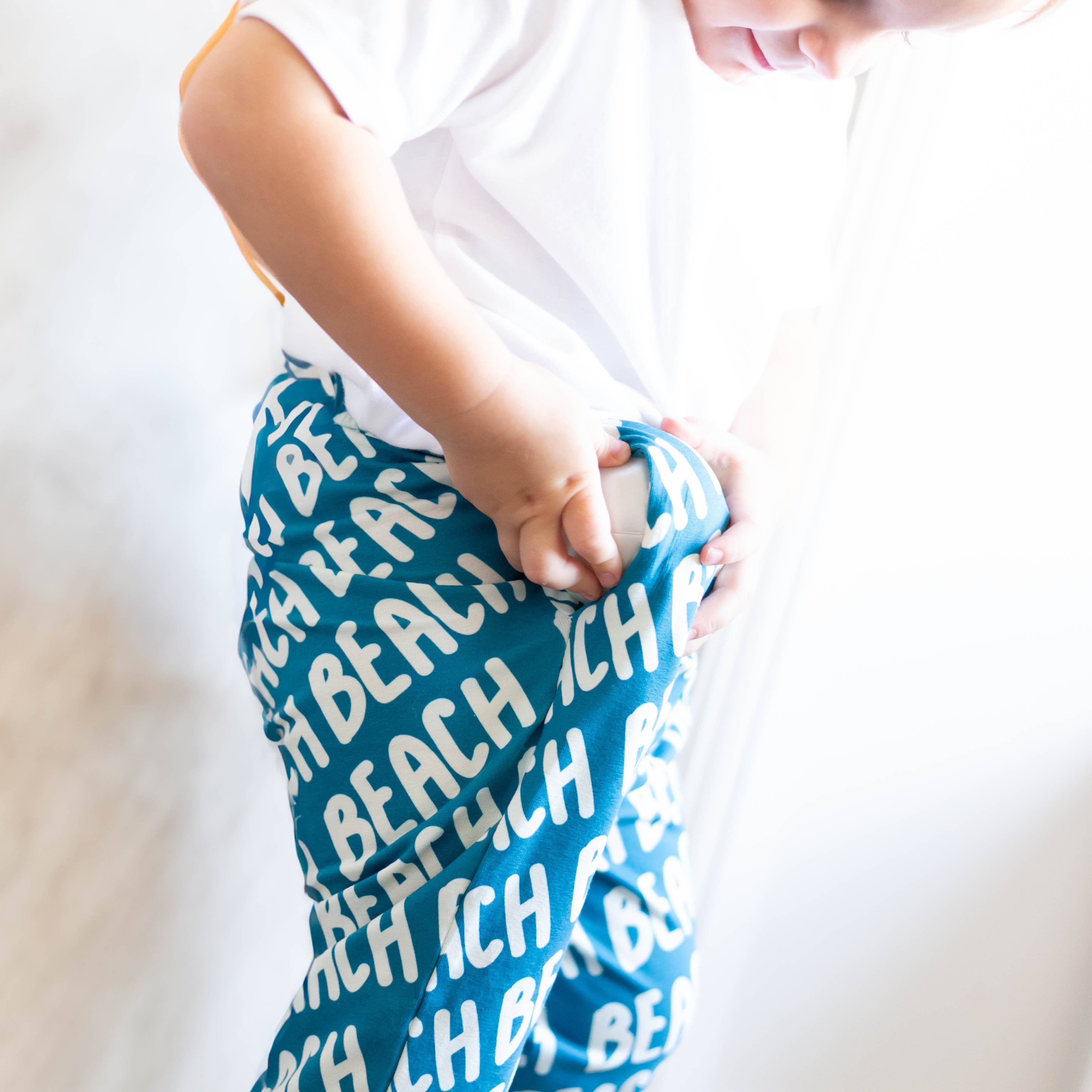 Beach print "Kid Fit" Trousers: 3-4 Y
