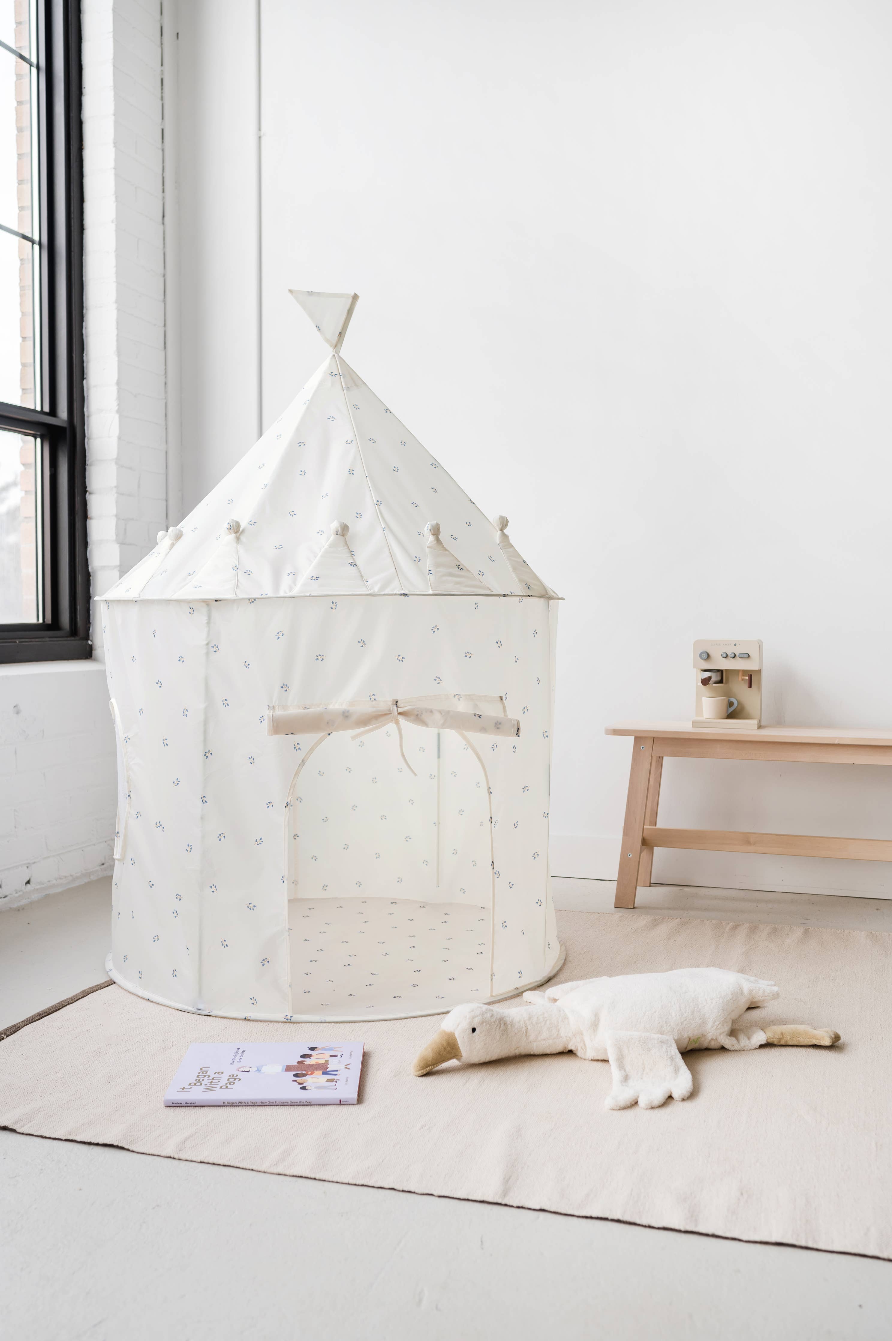 Kids Play Tent Castle with Recycled Fabric - Prints: Blueberry Ivory