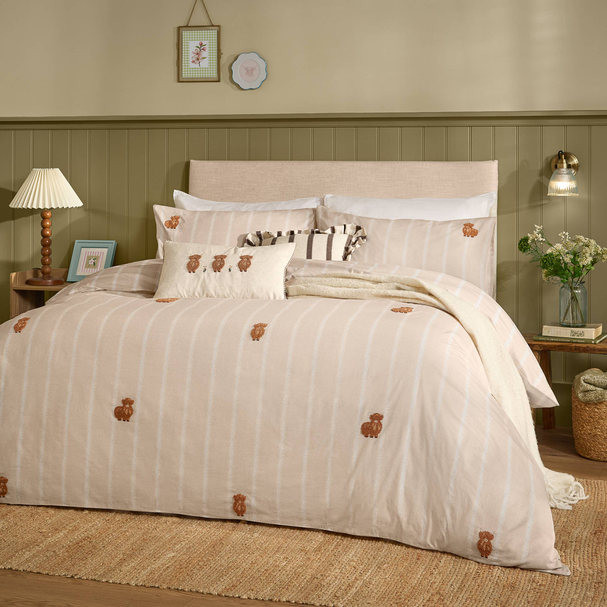 Riva Home - Ramble Highland Cows Duvet Cover Set Natural: Natural / Double