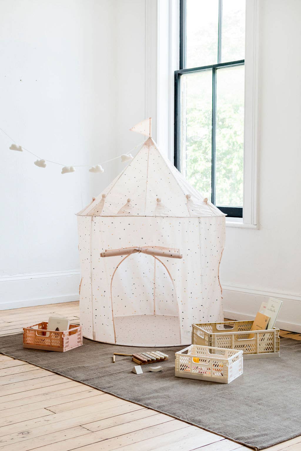 Kids Play Tent Castle with Recycled Fabric - Prints: Gingham Beige