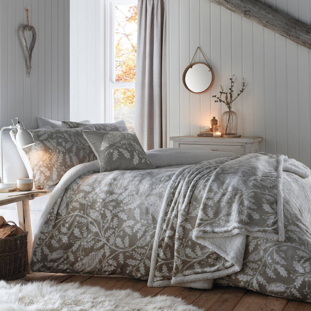 UW Home - Woodland Owls Bedspread by D & D in Sage 150cm x 200cm