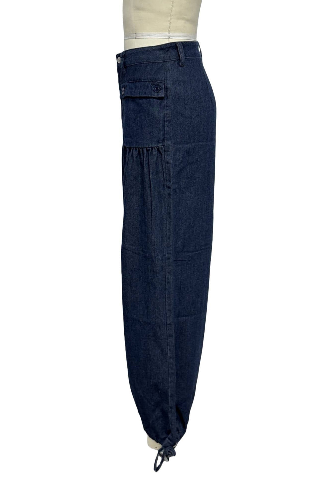 Rosa Clothing - Vintage wash cinch-tie banded ankle Balloon Jeans: DarkBlue / L