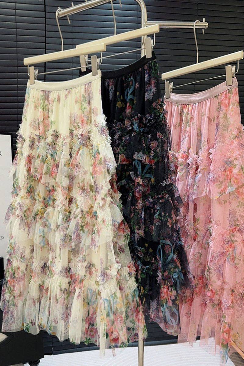 Mccolin - Tiered Floral Maxi Skirt: BLACK / One Size（90