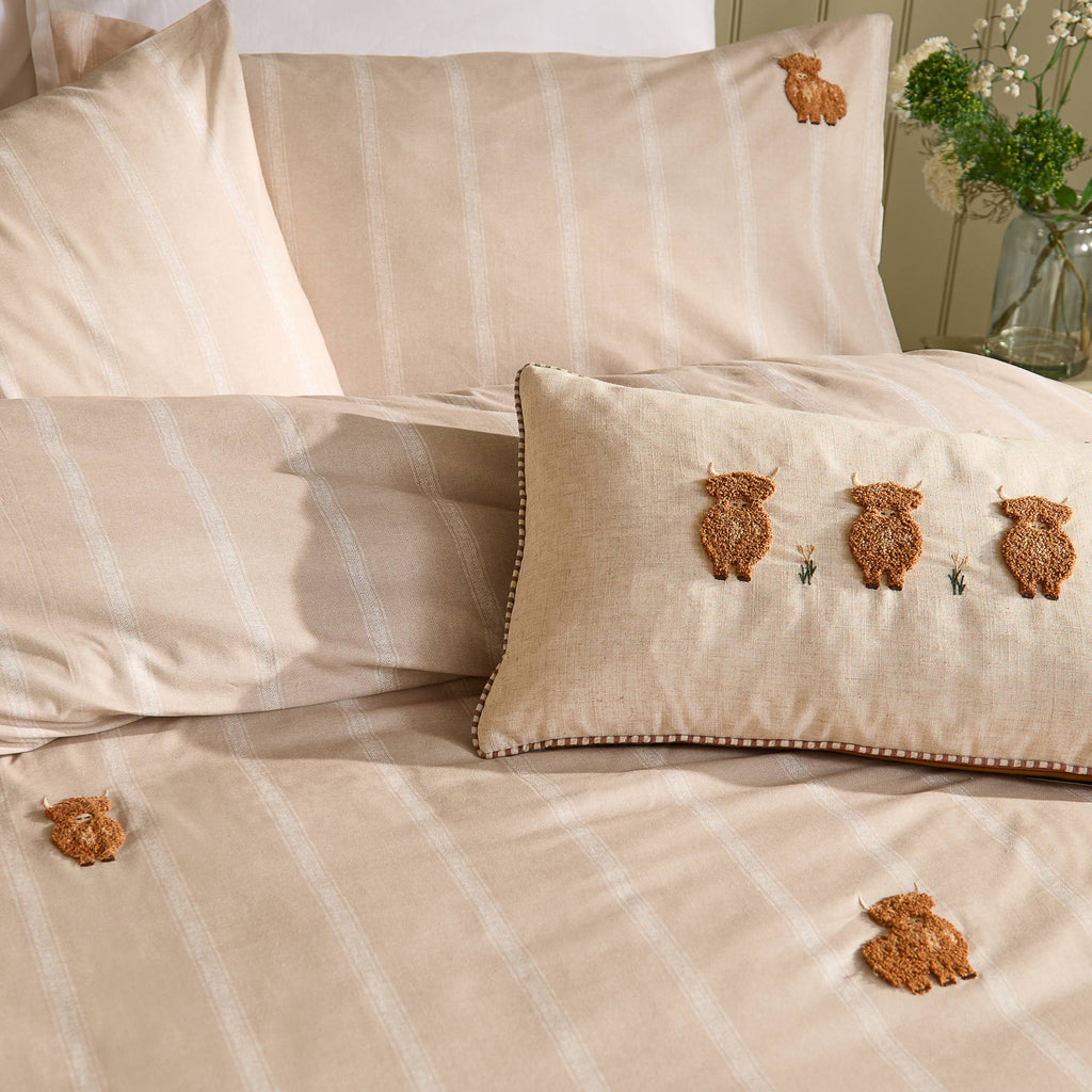 Riva Home - Ramble Highland Cows Duvet Cover Set Natural: Natural / Single